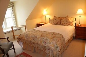 Rum - 1 queensize-säng