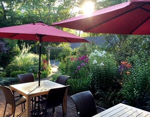 Free daily full breakfast