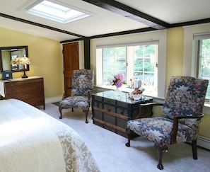 5 bedrooms, premium bedding, individually decorated