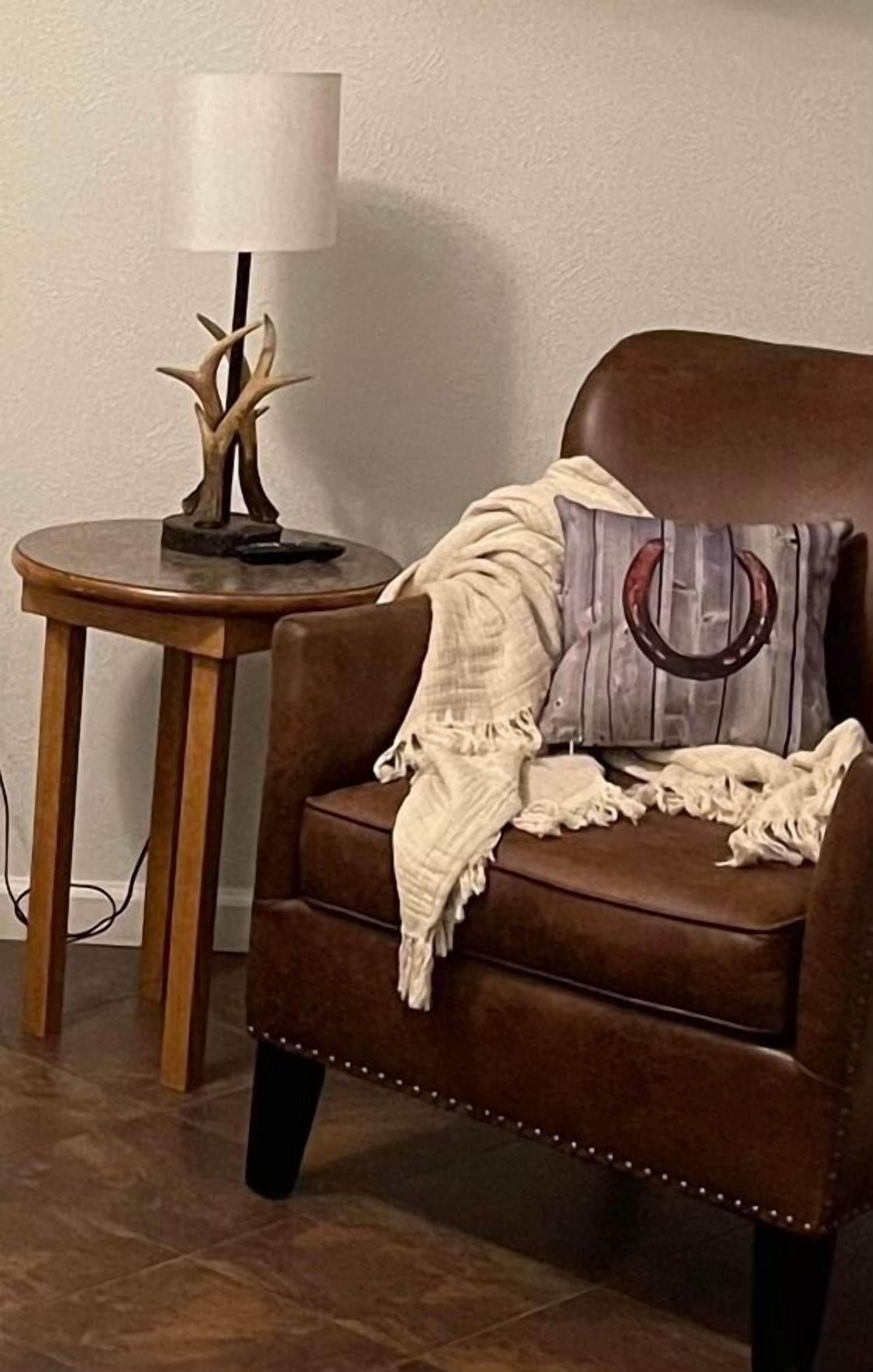 Cottage, 1 Queen Bed | Individually decorated, individually furnished, iron/ironing board