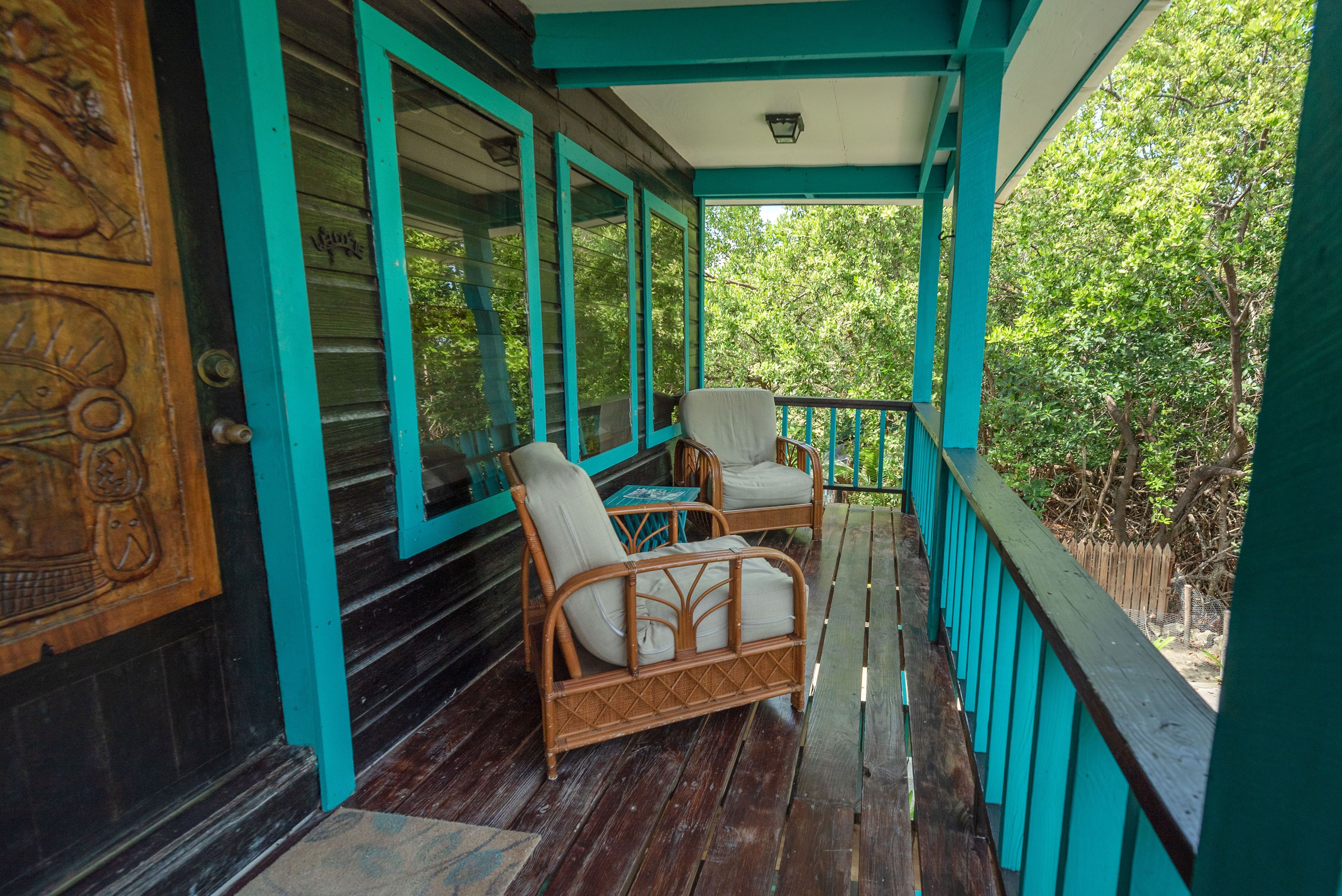 barracuda house cabin, 1 bedroom, resort view | terrace/patio