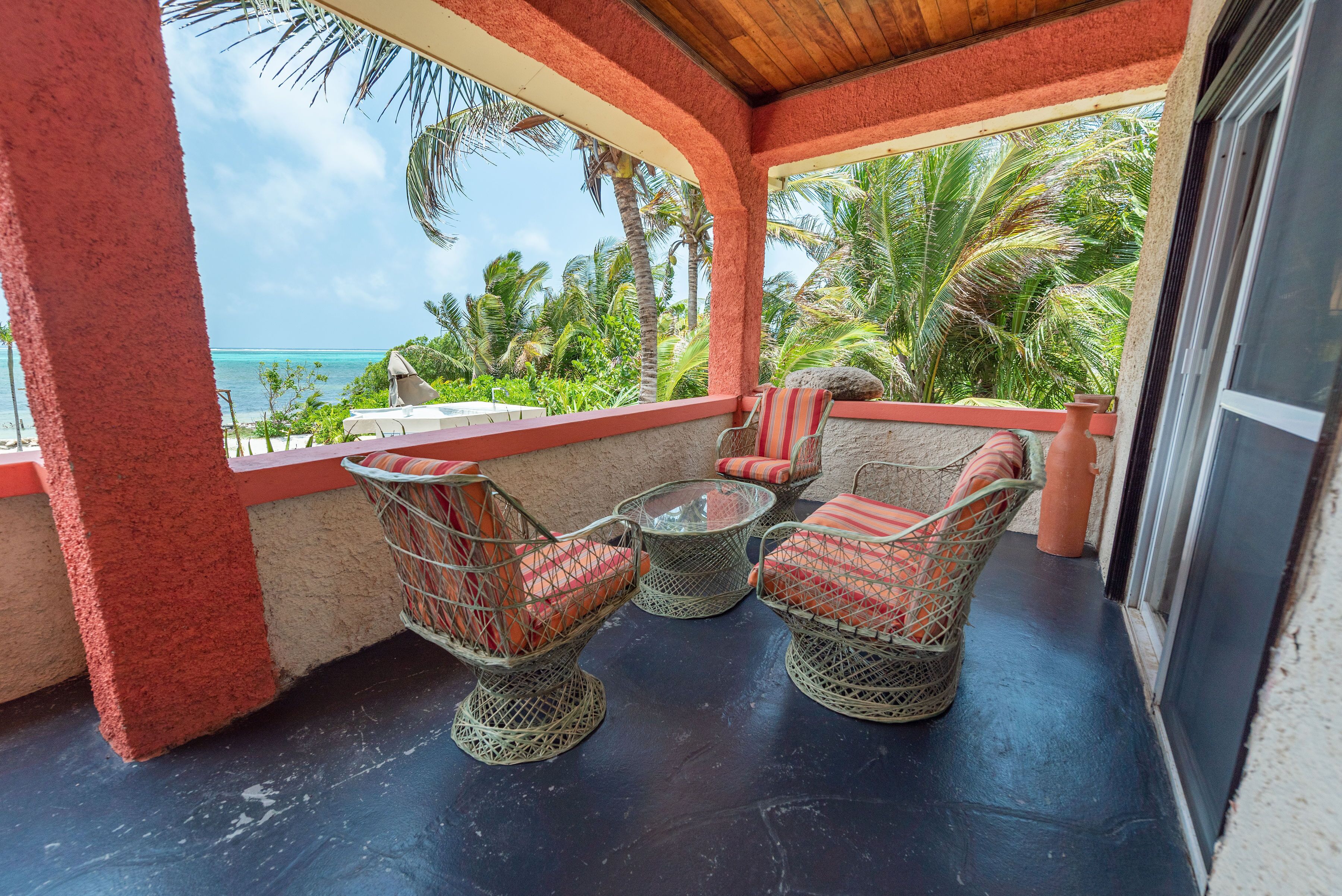 CROCODILE 2 Bedrooms, Sea View | Terraza o patio