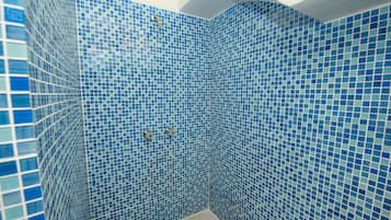 Douche de la salle de bain