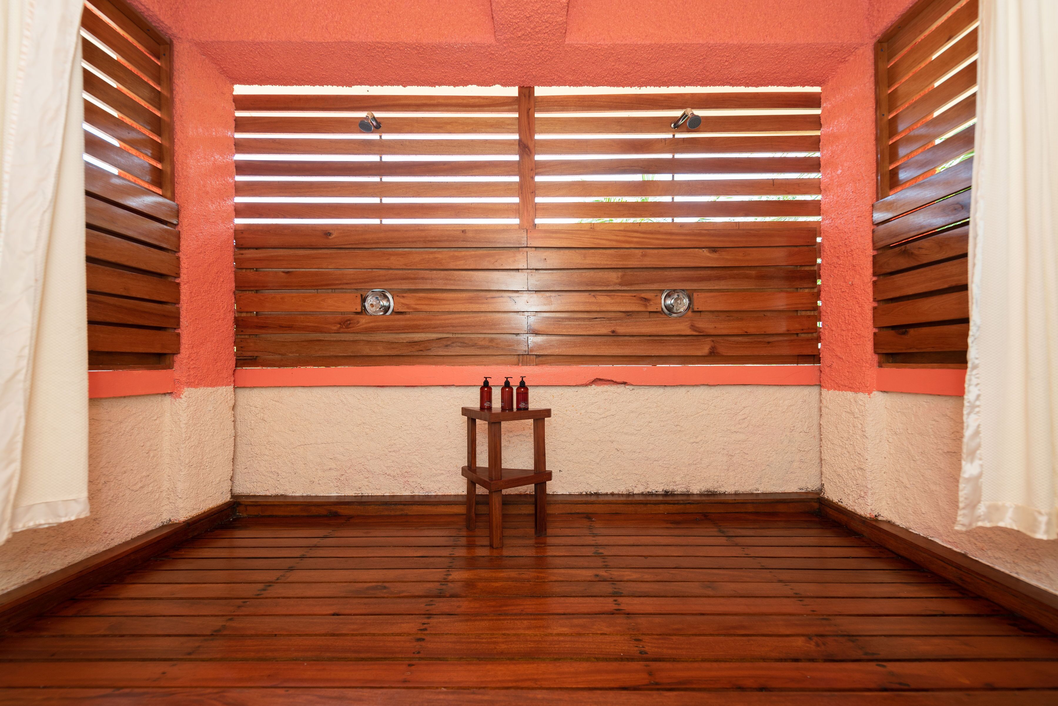 crocodile 2 bedrooms, sea view | bathroom | shower, free toiletries, hair dryer, towels