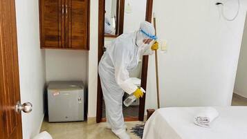 Single Room | 2 bedrooms, desk, free WiFi