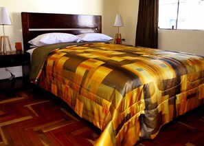 In-room safe, free WiFi - Hostal Samichay (Cusco)
