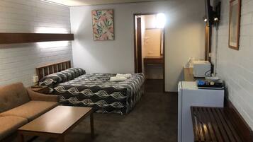 Desk, laptop workspace, iron/ironing board, free WiFi