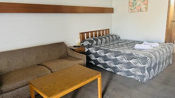 Desk, laptop workspace, iron/ironing board, free WiFi