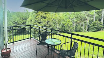Sunrise | Terrace/patio