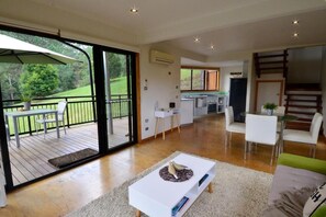 30-Zoll-Flachbildfernseher mit Kabelempfang, Fernseher, DVD-Player