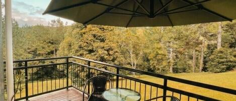 Luxe chalet (Sunrise) | Terras