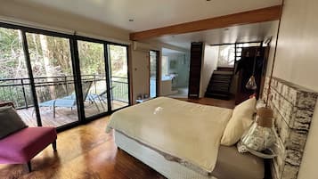 Deluxe Chalet | 1 bedroom, premium bedding, individually decorated