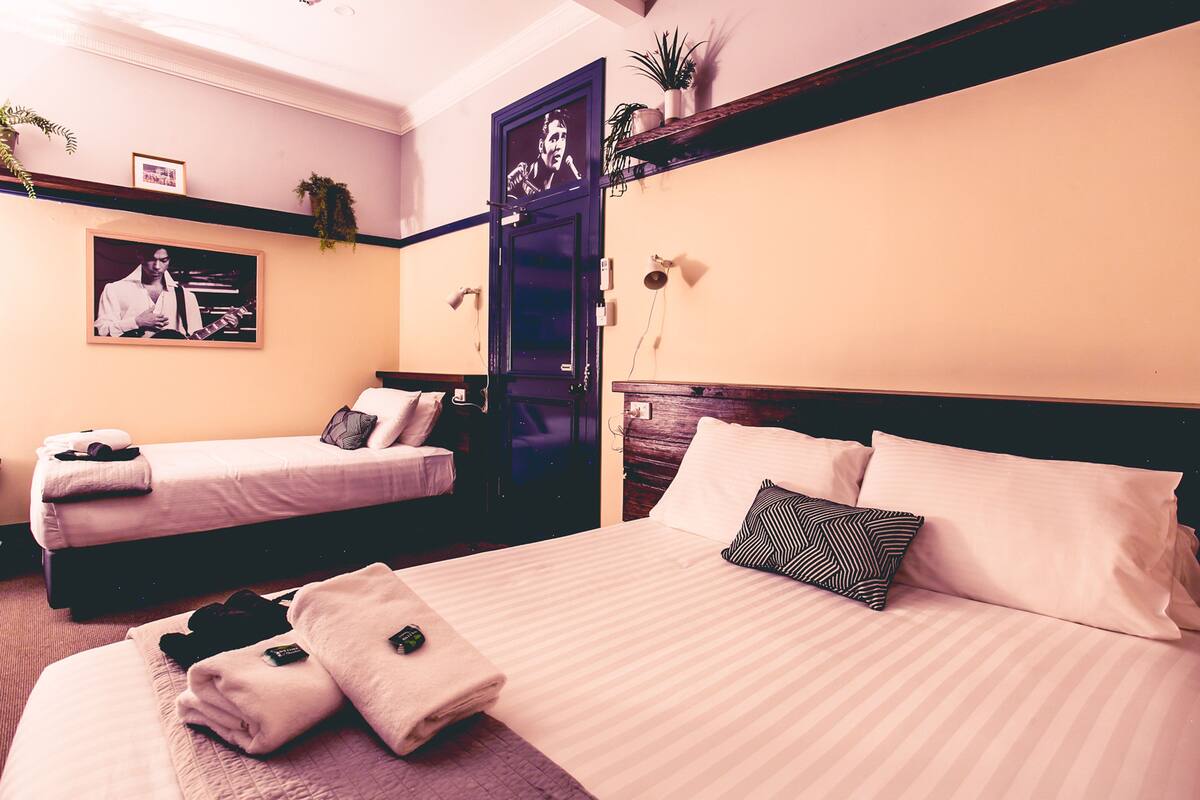 Triple Room with Shared Bathroom | Premium bedding, in-room safe, desk, soundproofing