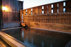 Hot springs - Kashiwaya (Chikuma)