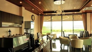 Breakfast and lunch served, Thai cuisine