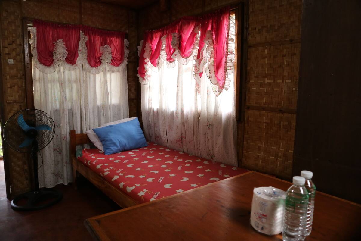 In-room safe, desk, iron/ironing board (on request), WiFi (free)