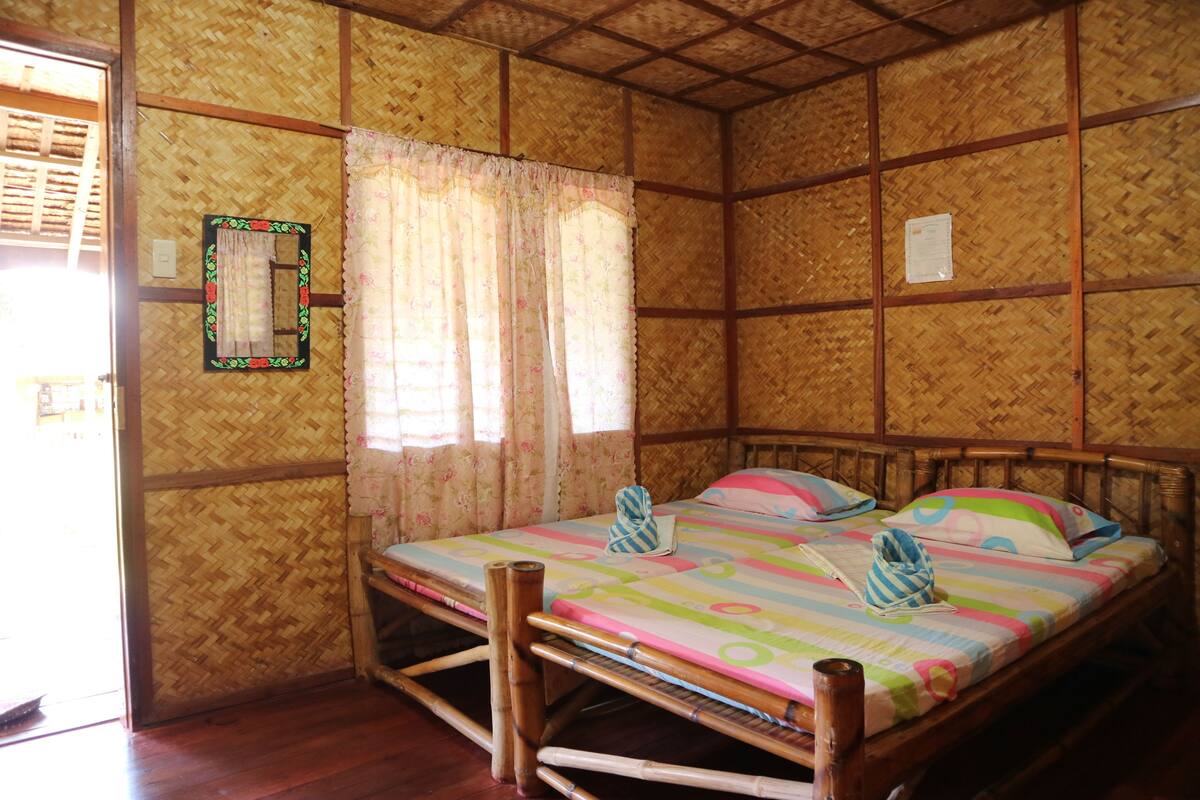 In-room safe, desk, iron/ironing board (on request), WiFi (free)