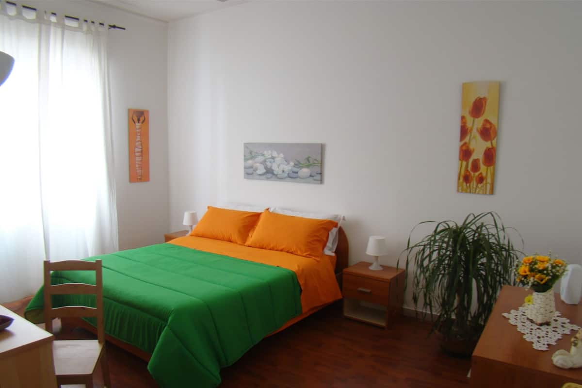 Room | Desk, laptop workspace, rollaway beds (surcharge), WiFi (free)