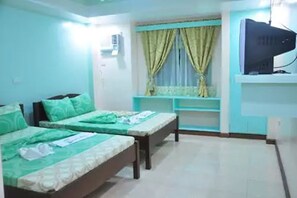 Junior Room (Deluxe B) | Room amenity - Apartelle de Francesca (Puerto Galera)