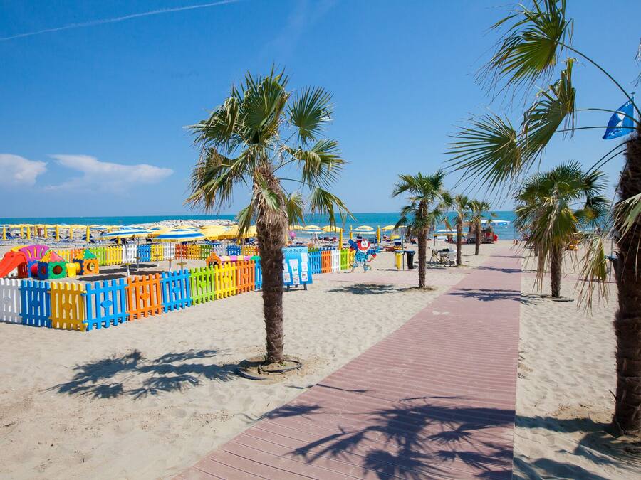 Private beach, white sand, sun-loungers, beach umbrellas
