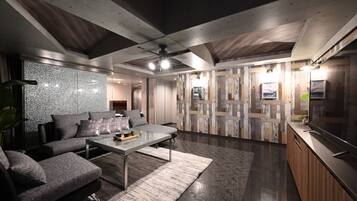 Premium Double Room | Minibar, soundproofing, free WiFi, bed sheets