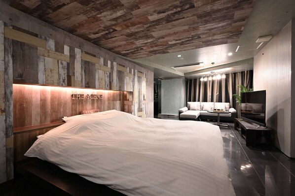 Premium Double Room | Minibar, soundproofing, free WiFi, bed sheets