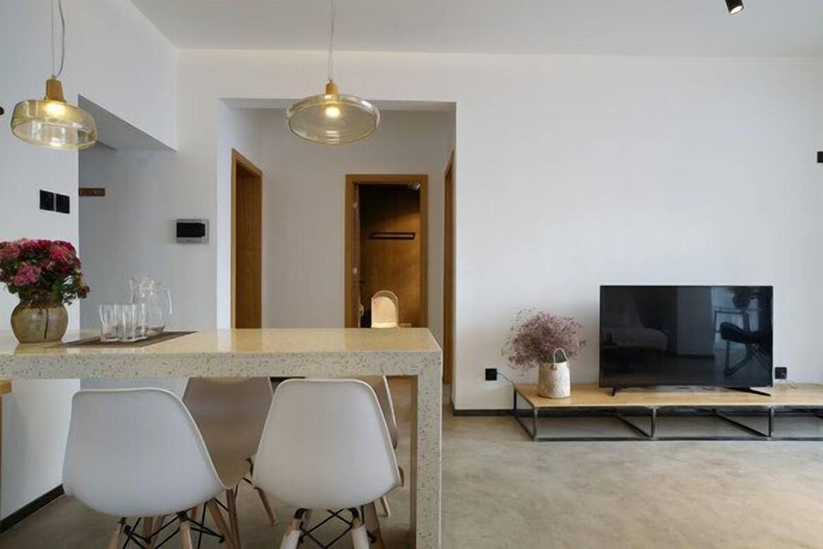 Apartment, 2 Schlafzimmer | Wohnzimmer | 50-Zoll-LCD-Fernseher mit Satellitenempfang, Fernseher