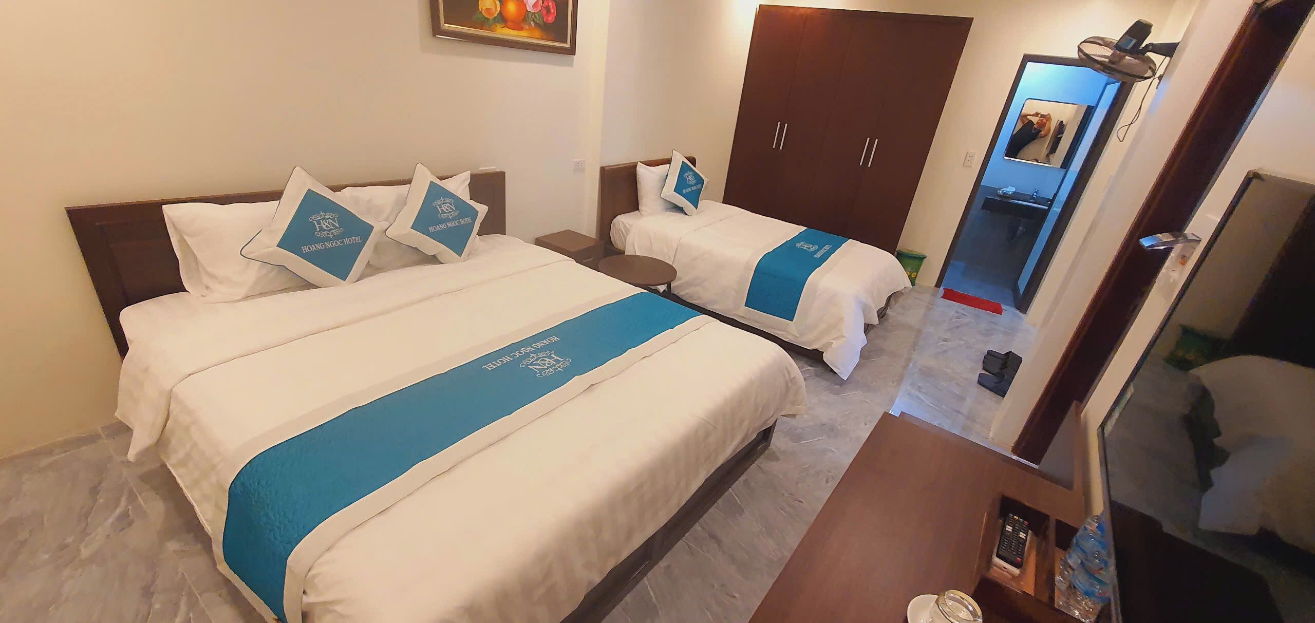 迷你吧、客房内保险箱、办公桌、遮光窗帘