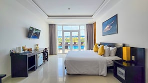 Deluxe Double Room, 1 King Bed, Balcony, Poolside