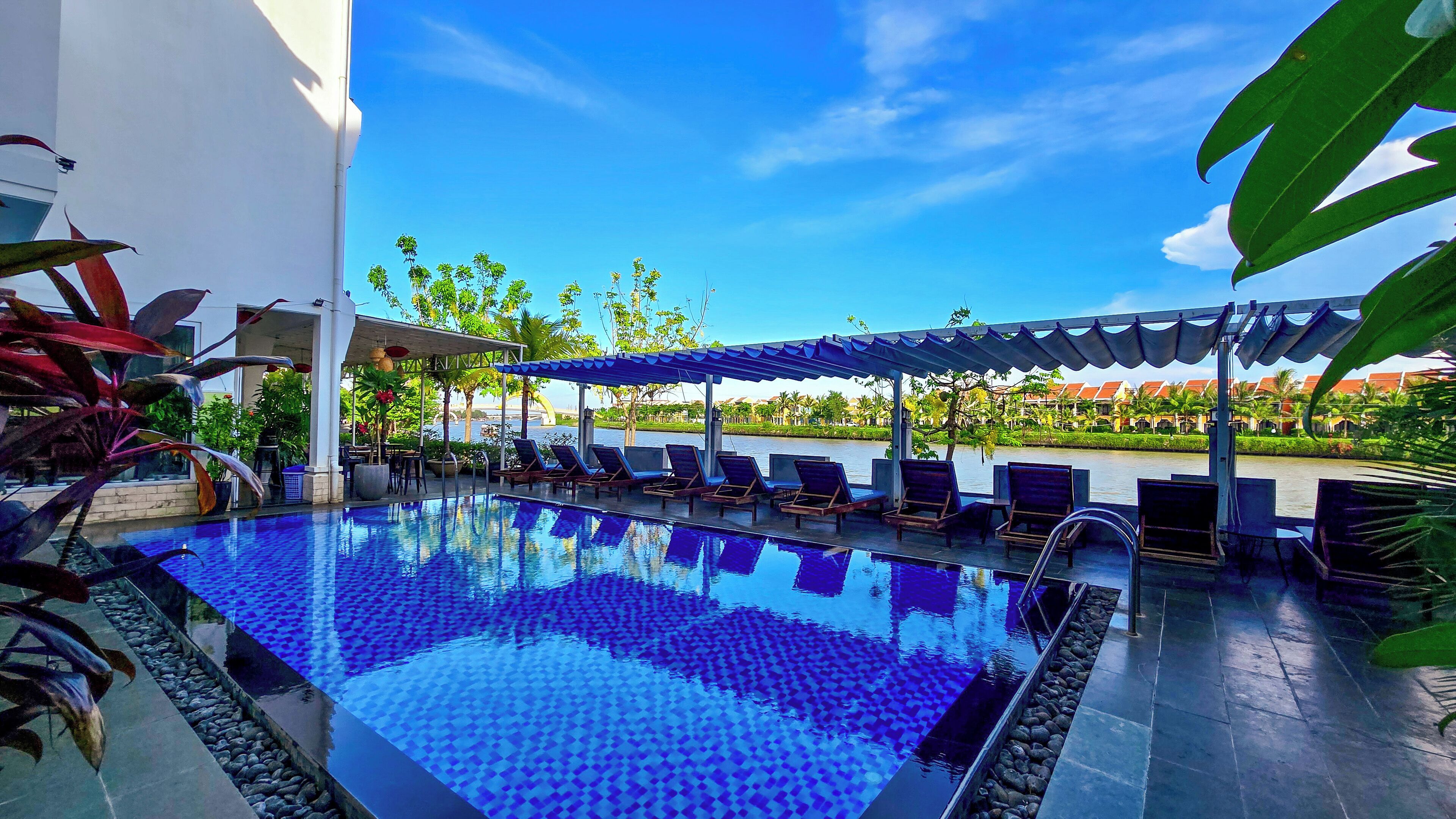 Photo - Riverside White House Boutique Hotel