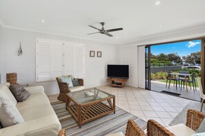 Apt 1 - 2 Bed 2 Bath | Living area