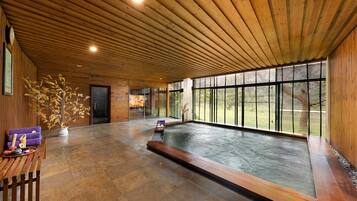 11 treatment rooms, massages