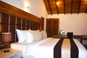 1 bedroom, minibar, in-room safe, desk