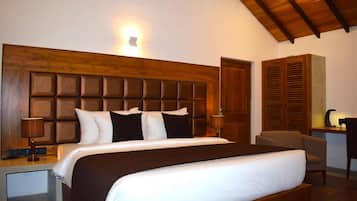 1 bedroom, minibar, in-room safe, desk