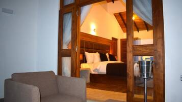 Télévision à écran plat, cheminée