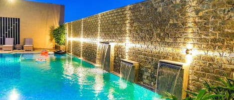 Piscine extérieure