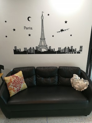 32-inch LCD TV with digital channels, TV - Me Home (Surat Thani)