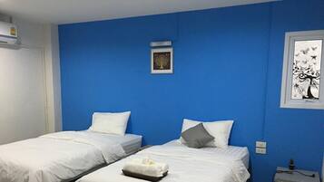 Deluxe-herbergi fyrir tvo, tvö rúm | Ókeypis þráðlaus nettenging