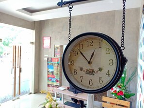 Lobby - Hazotel Semarang (Semarang)