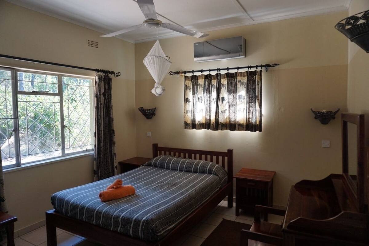 2 bedrooms