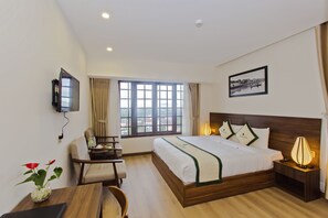 Hypo-allergenic bedding, minibar, in-room safe, desk - Ally Beach Boutique Hotel Hoian (Da Nang)