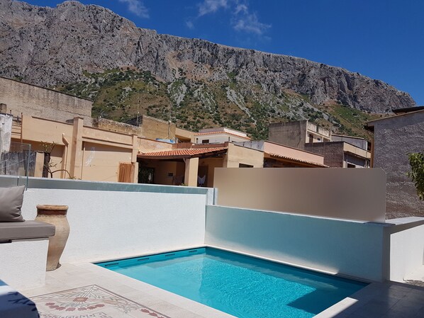 Vierbettzimmer, 2 Schlafzimmer, eigener Pool | Terrasse/Patio