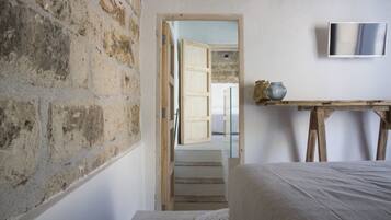 Chambre Quadruple, 2 chambres, piscine privée | Draps en coton égyptien, literie de qualité supérieure, minibar