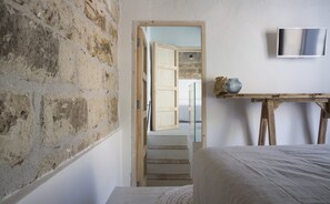 Neljän hengen huone, 2 makuuhuonetta, yksityinen uima-allas | Egyptinpuuvillaiset lakanat, ylelliset vuodevaatteet, minibaari