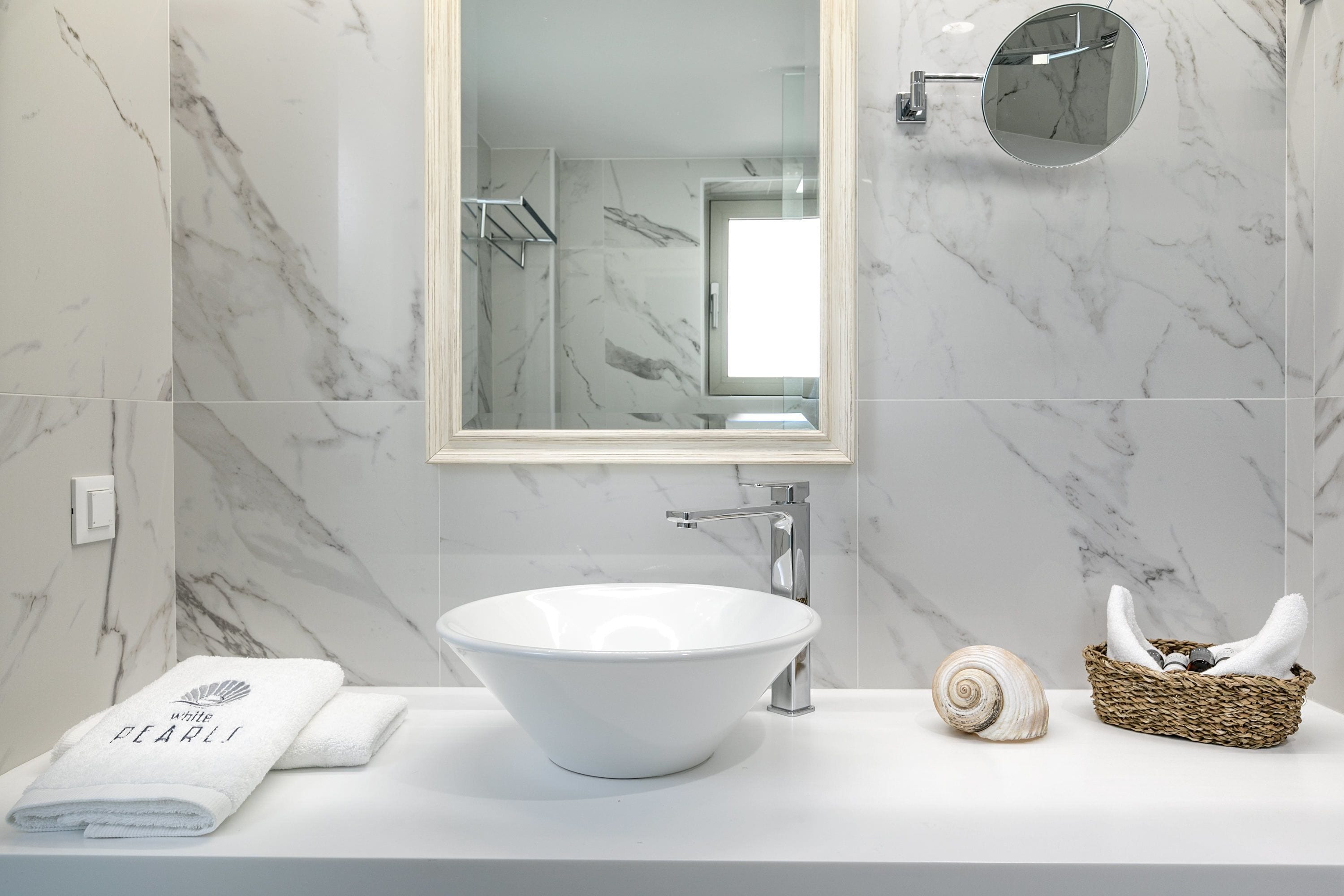 Photo - White Pearls-Adults Only Luxury Suites