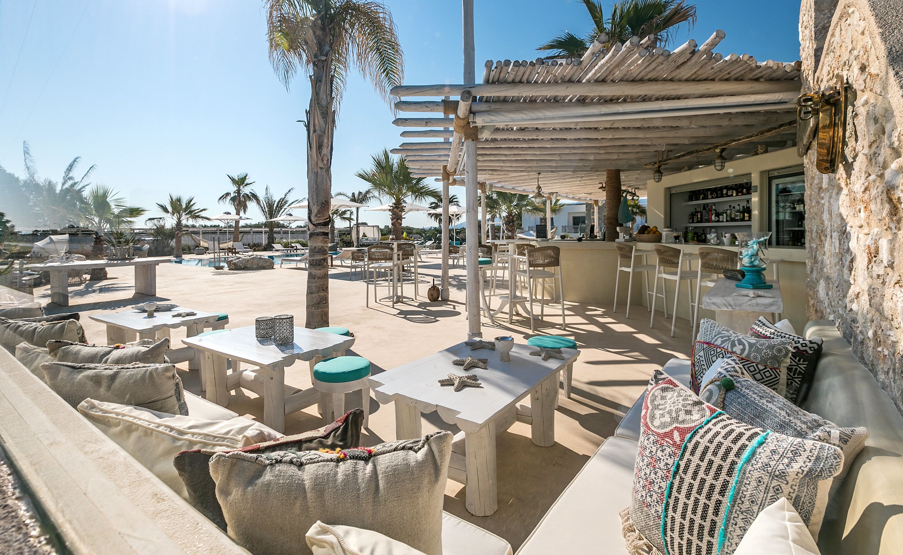 Photo - White Pearls-Adults Only Luxury Suites