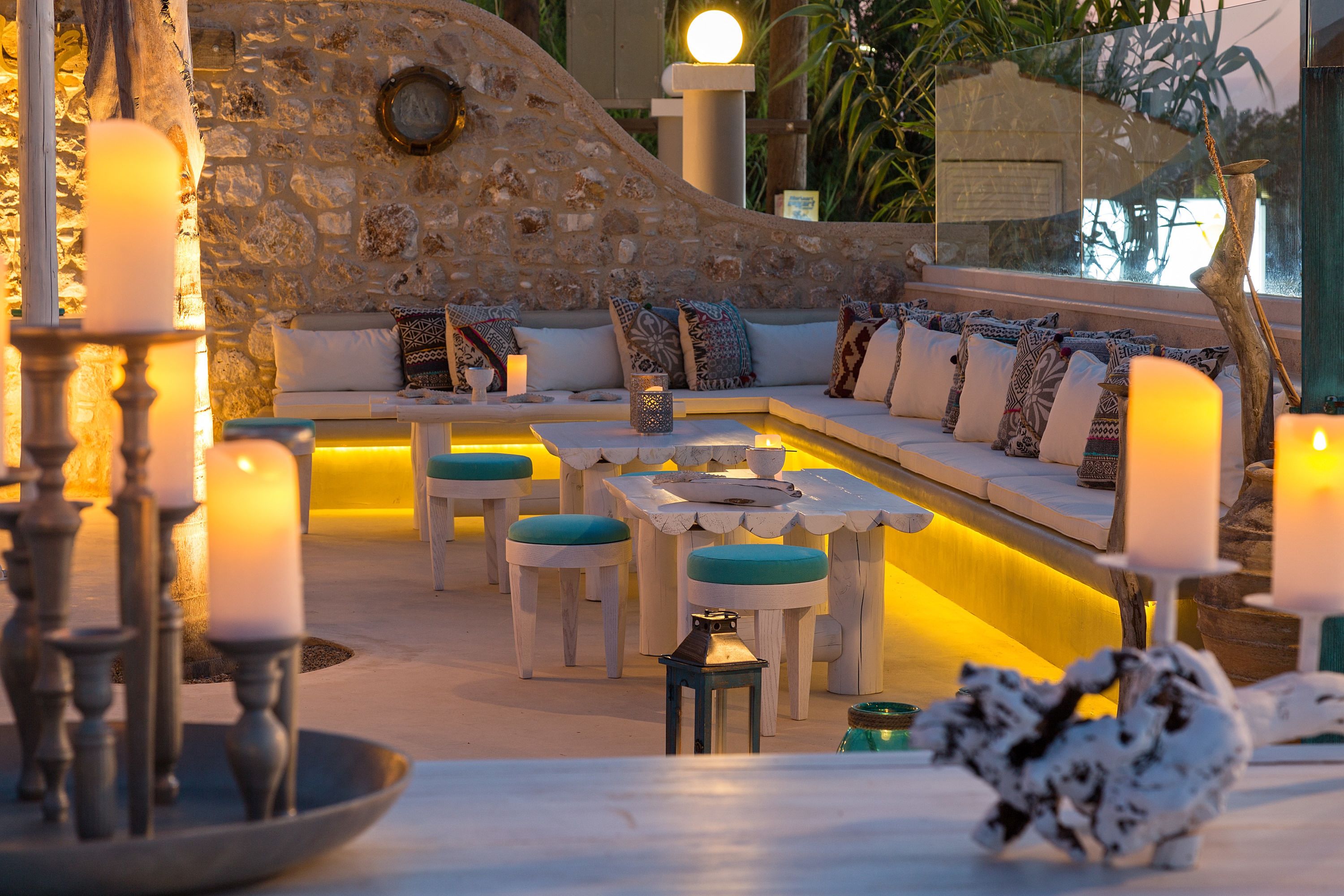 Photo - White Pearls-Adults Only Luxury Suites