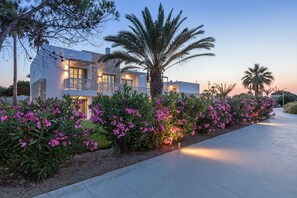 Front of property – evening/night - White Pearls Luxury Suites - Adults Only (Kos)