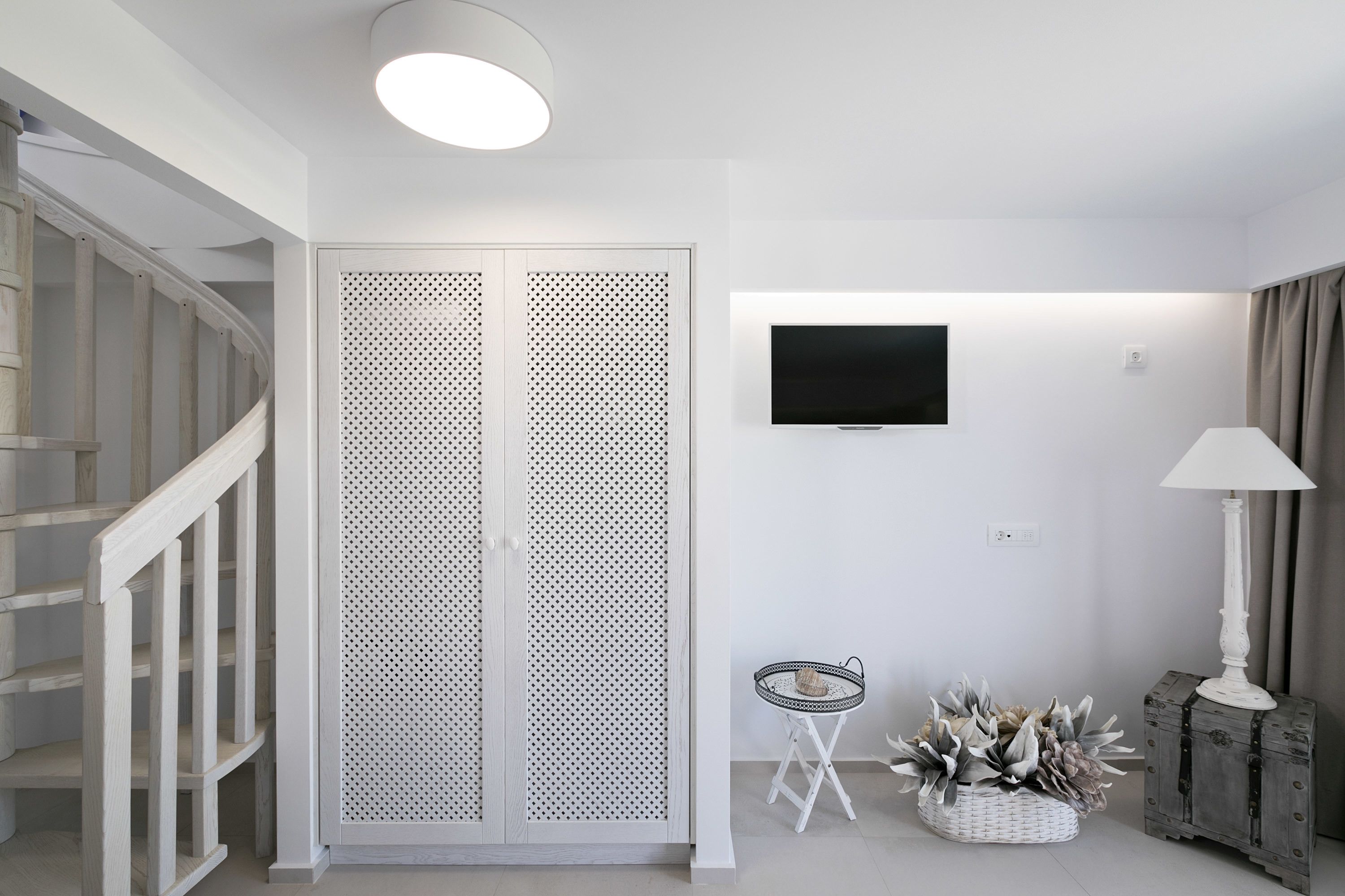 Photo - White Pearls-Adults Only Luxury Suites