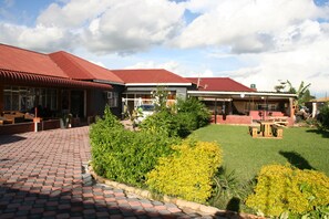 Property grounds - Honeybed Lodge (Lusaka)